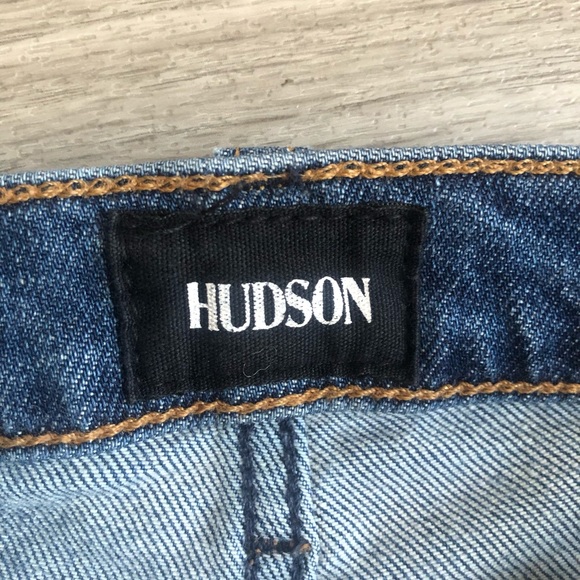 Distressed Hudson jeans - Picture 2 of 4